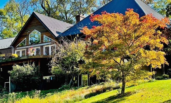 Star Tannery House | Pembroke Springs Retreat