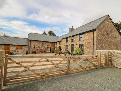 Brecon House | Pen Bont Home Farm