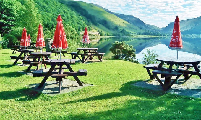 Tal-y-llyn Hotel | Pen Y Bont Hotel
