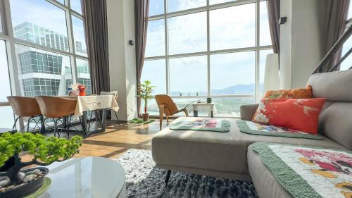 George Town Apartment | Penang Oceanview Loft