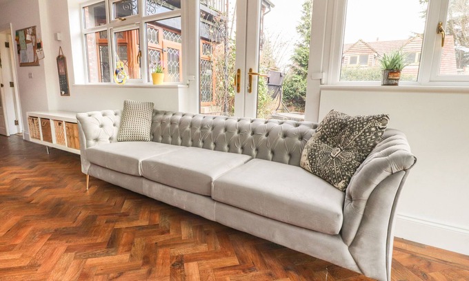 Great Harwood House | PENDLE VIEW, pet friendly, luxury holiday cottage in Great Harwood