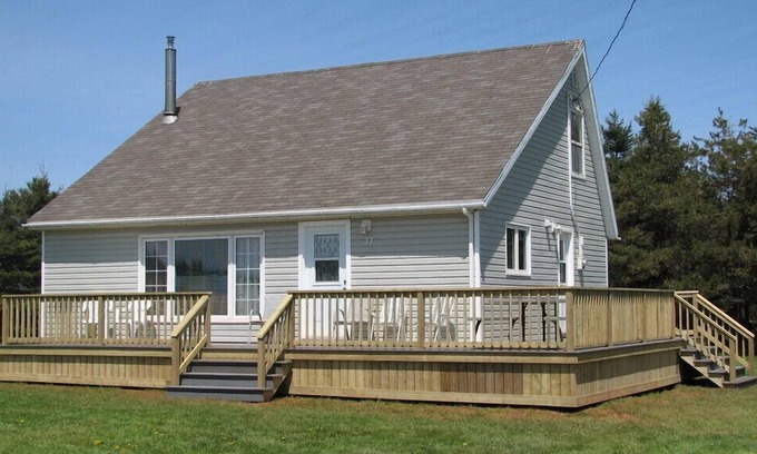 Darnley Cottage | Pendleton's Cottage - Kensington, Prince Edward Island