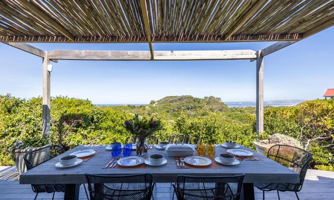 Keurboomstrand House | Penguin Seaside Cottage