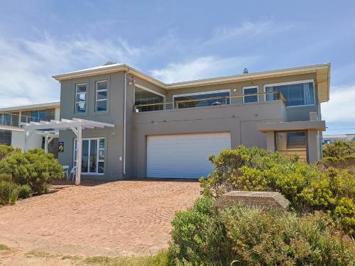 Betty's Bay Villa | Penguin View