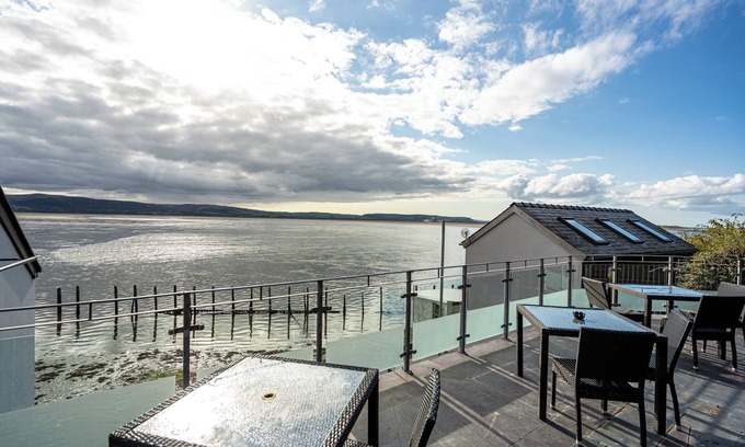 Aberdovey Hotel | Penhelig Arms