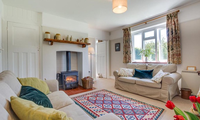 Abbess Roding House | Penhill Cottage