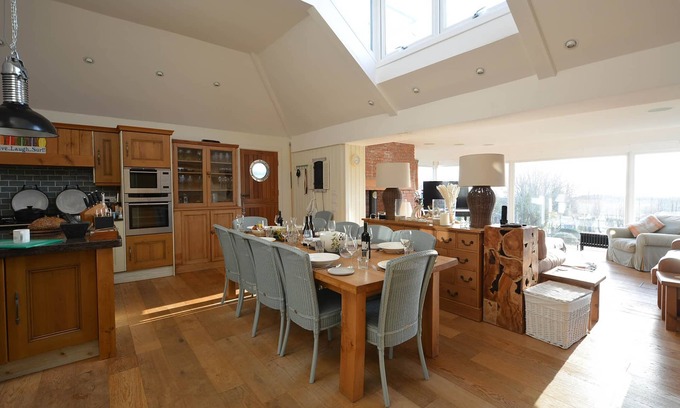 Abersoch House | Penmorfa - Sublime Abersoch retreat with roof terrace, 80m from beach, great for surfing