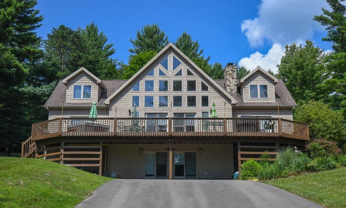Blakeslee House | Penn Point Paradise | Great View, Dock, Hot Tub!