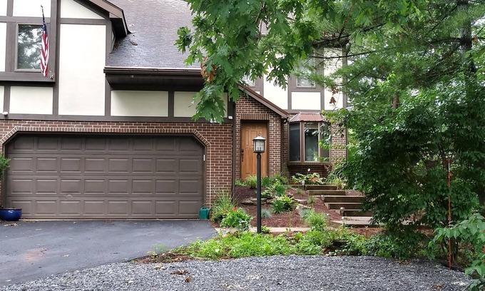 State College House | Penn State SUPER HOST! Better than a hotel. Walking Distance to so much!