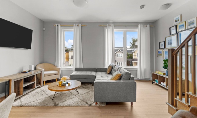 Downtown St. John's House | Pennywell Prestige | 3 bed | 1.5 Bath | Garage
