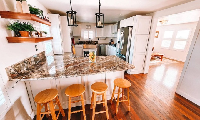 Penrose House | Penrose Retreat! Pet Friendly