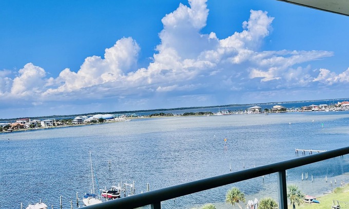 Villa Sabine Condo | Pensacola Beach Waterfront Condo - Yacht, Pool, Tennis, Beach Club - 7th Floor