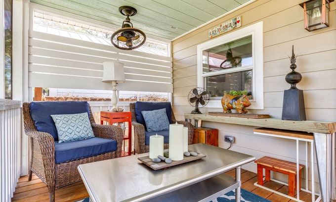 East Hill Apartment | Pensacola Studio Bungalow < 1 Mi to Bayview Park!