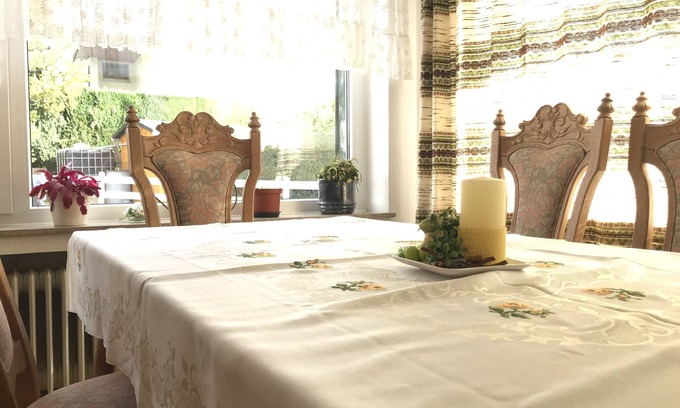 Nideggen House | Pension Falter