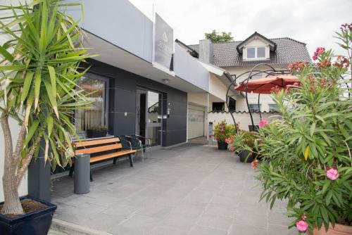 Wallersdorf House | Pension Jederzeit