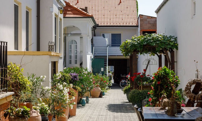 Morbisch am See Bed & Breakfast | Pension Laubenhof