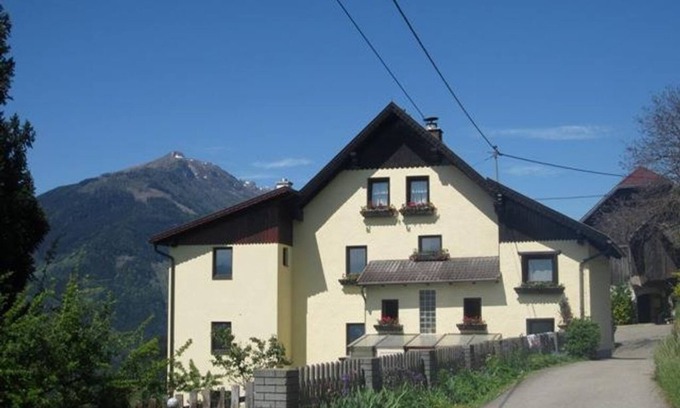 Unterkolbnitz Bed & Breakfast | Pension Lechnerhof - Double room mountain view 11