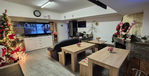 Rhein-Erft-Kreis District House | Pension Mediterrano