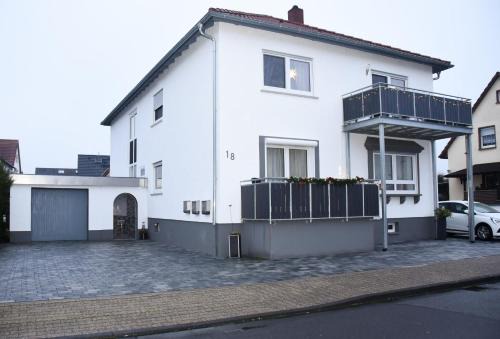 Hahnlein Apartment | Pension Nickel Ferienwohnung II Waldstraße 18 Alsbach-Hähnlein