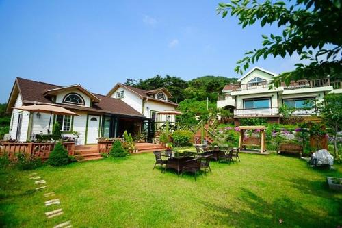 Byeonsan House | Pension on the Sea Shore in the Bosom Department Byeonsanbando