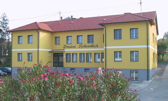 Nebersdorf House | Pension Schlossblick
