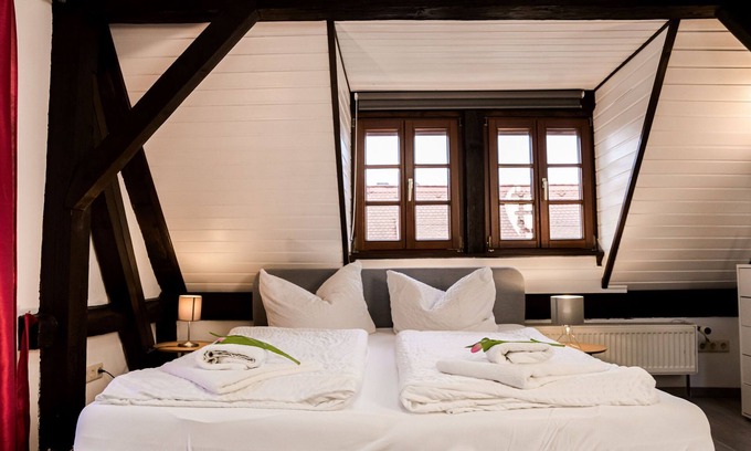 Mickten House | Pension Trobischhof