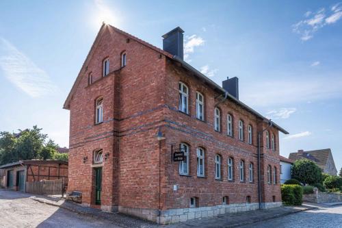 Aue-Fallstein House | Pension zur Bahn