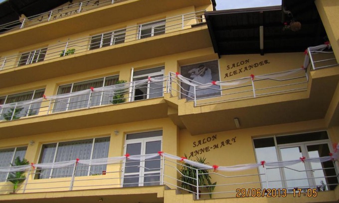 Mioveni House | Pensiune Venetia Mariaj