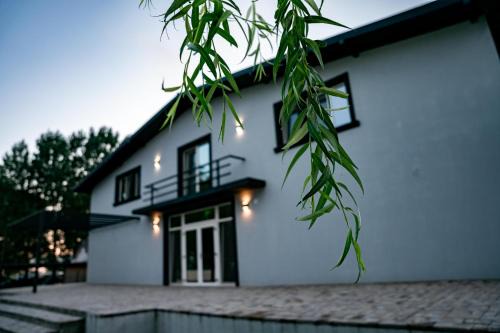 Bucu House | Pensiunea 77