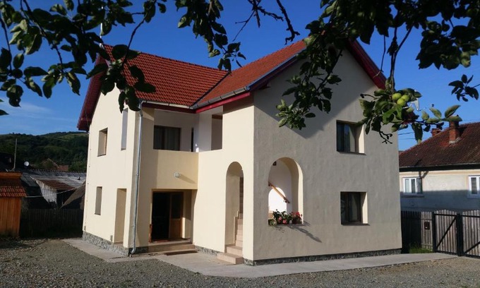 Almasu Mare House | Pensiunea agroturistica "Cheile Cibului"