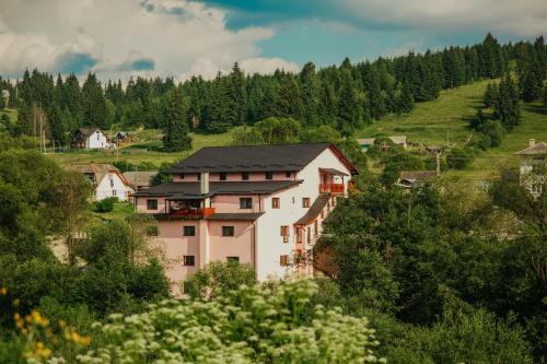 Saru Dornei House | Pensiunea Auras