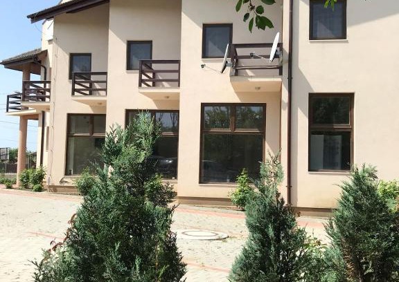 Simian House | Pensiunea Casa Soarelui