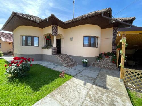 Novaci House | Pensiunea CAV