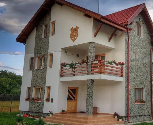 Polovragi House | Pensiunea Colț de rai