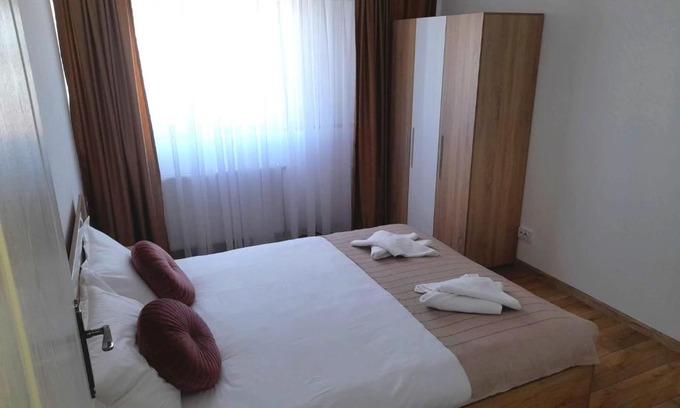 Craiova Apartment | Pensiunea Eden House