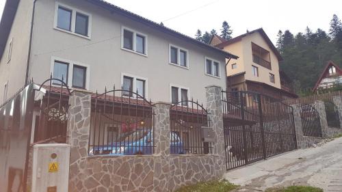 Predeal House | Pensiunea La Marion