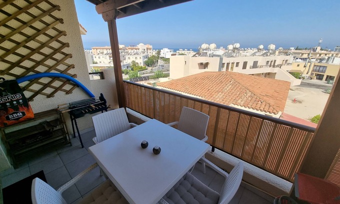 Paphos Apartment | Penthouse 1 Bed Sea Views Kato Paphos