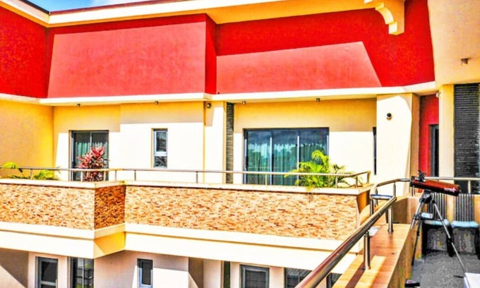 Ofin Apartment | Penthouse 3-Bedroom w Pool, Gym & Ocean View