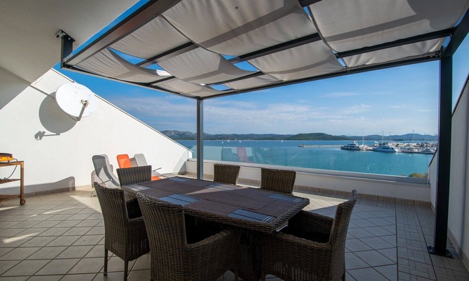 Municipality of Murter Apartment | Penthouse 4 + 2P - * Betina, island of Murter