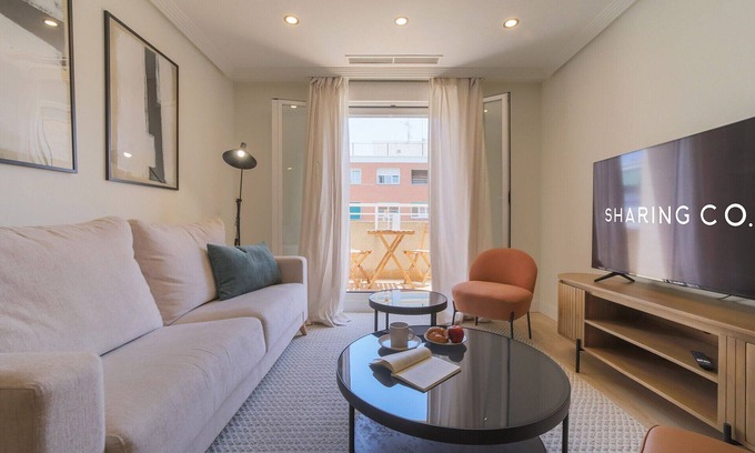 Nueva Espana Apartment | Penthouse 4 Bed with large terrace in Castellana Sharing Co
