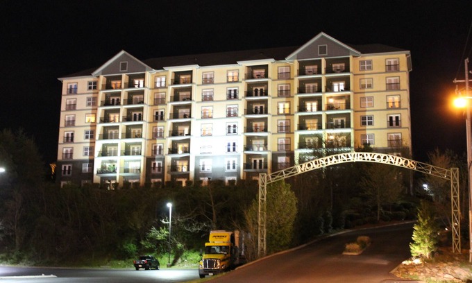 Pigeon Forge Condo | Penthouse and Mountain Views on Parkway in Pigeon Forge!