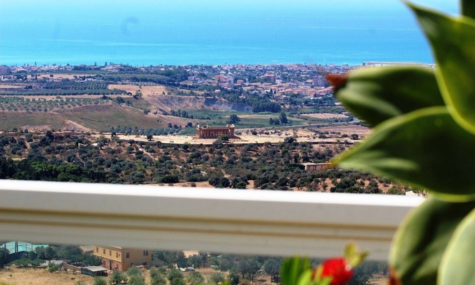 Agrigento Apartment | Penthouse Apartment on the Valley of the Temples
