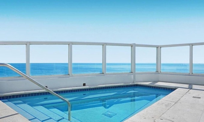 Miami Beach Apartment | Penthouse at the Fontainebleau 4 beds 5 baths