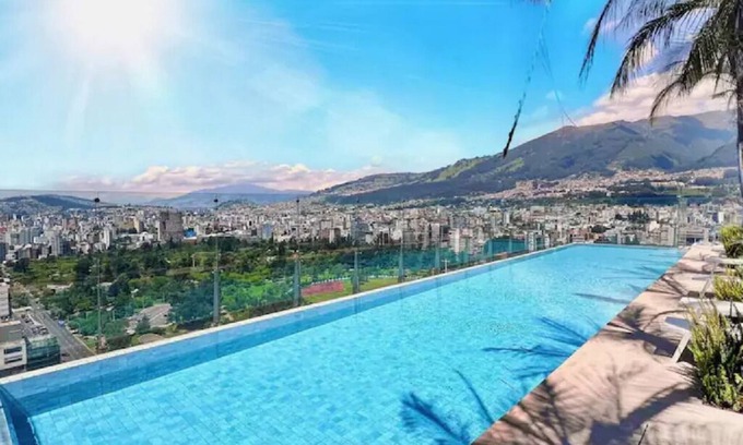 Financial District Apartment | Penthouse con vista panorámica piscina Jacuzzy gym
