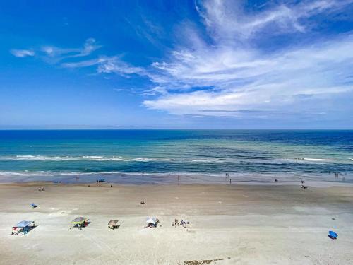 New Smyrna Beach Apartment | Penthouse Condo with wrap around views of the ocean - SR802