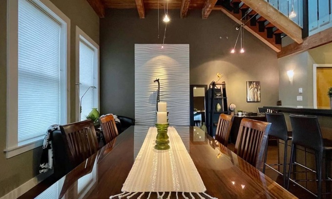 Downtown Victoria Condo | Penthouse Loft Retreat