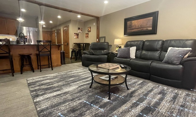 Kellogg Condo | Penthouse Mountain Haven with Spa Room. Sleeps 6!