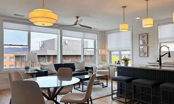 Traverse City Condo | Penthouse on Park - 501 | Best Location!