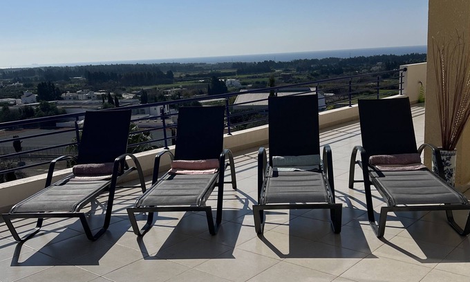 Geroskipou Apartment | Penthouse Paradise