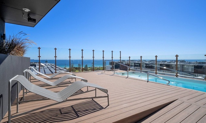 North Fremantle Apartment | Penthouse Stay With Ocean Views